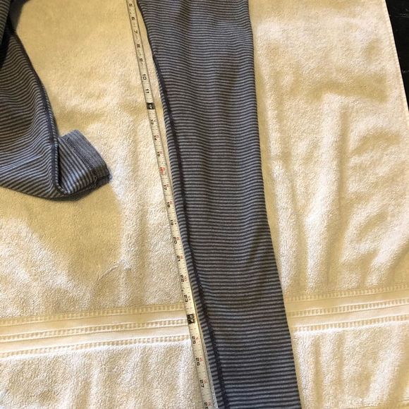 Lululemon WUP size 8 - Picture 7 of 7